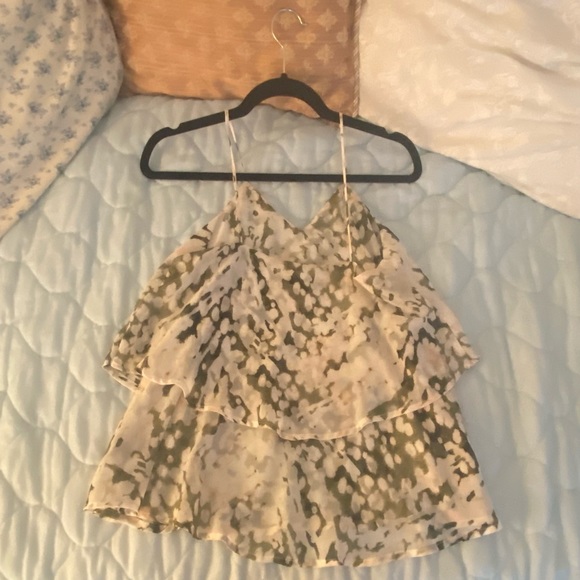 Flowy tank top with green design - Picture 3 of 3